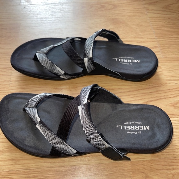 Women’s Merrell Air Cushion Memory Foam Black & White Strappy Sandals Size 9 - Picture 5 of 7